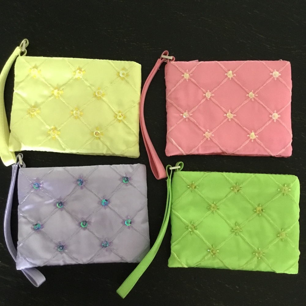 NWOT Bundle of 4 Crossbody/wristlet bags - Picture 1 of 5